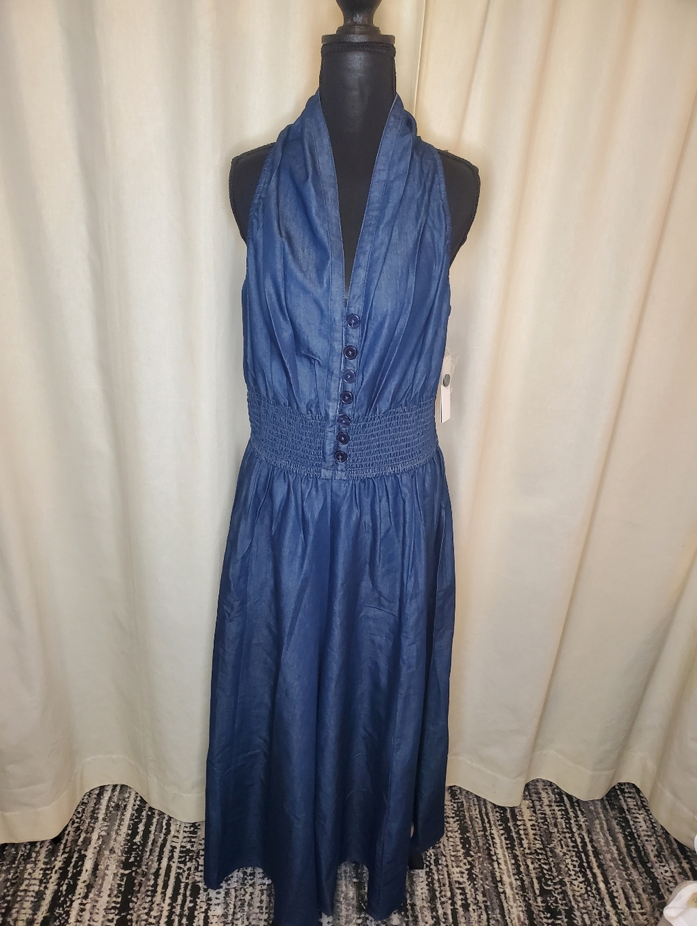 Sleeveless Blue Halter Jumper